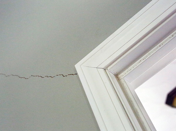 crack in door